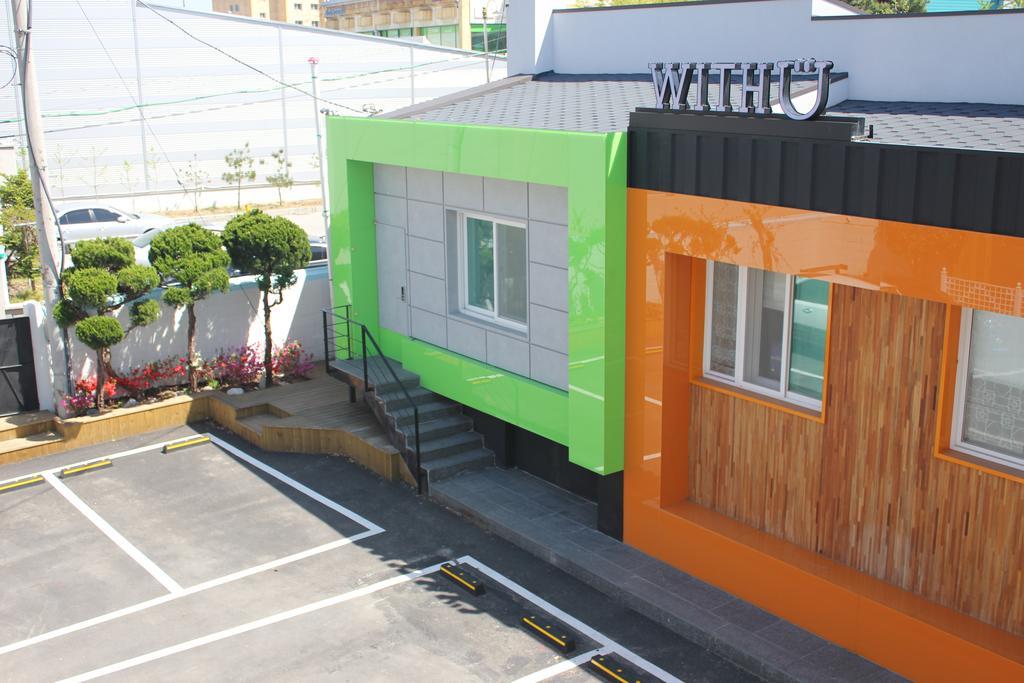 With U Hotel & Guesthouse Sokcho Exterior photo